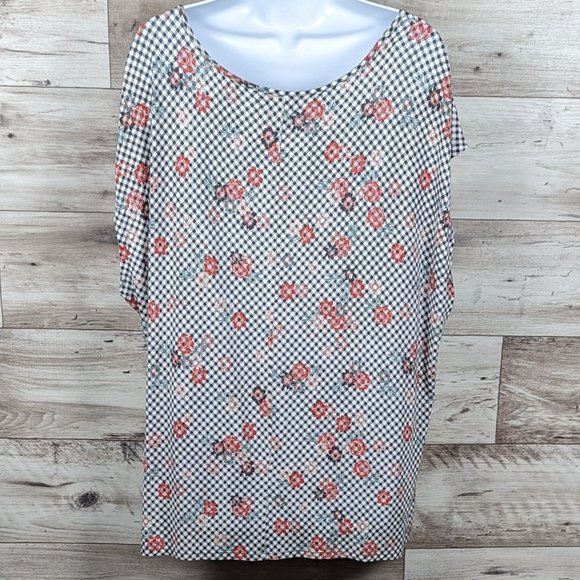 Carmen* Women's Short Sleeve Boat Neck 3 Keyhole Neckline Straight Hem Blouse~2X - Picture 2 of 12